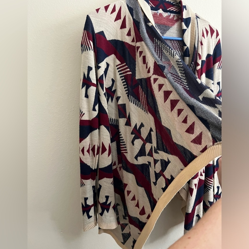 Aztec Pattern Cardigan - Picture 2 of 5